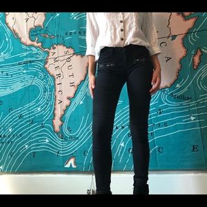 Ribbed black jeans